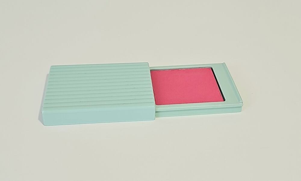 Estee Lauder Tender Blusher Beautiful Pink .15 oz. Blush Made in USA